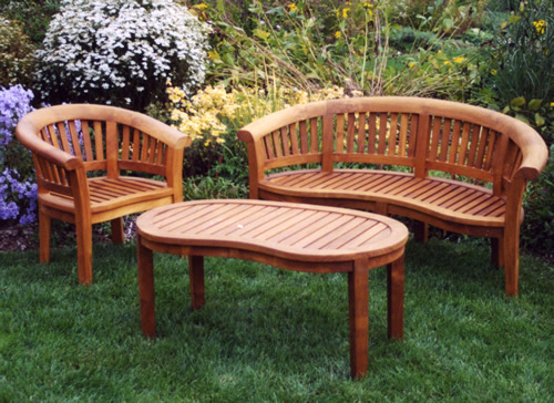 Halfmoon Bench