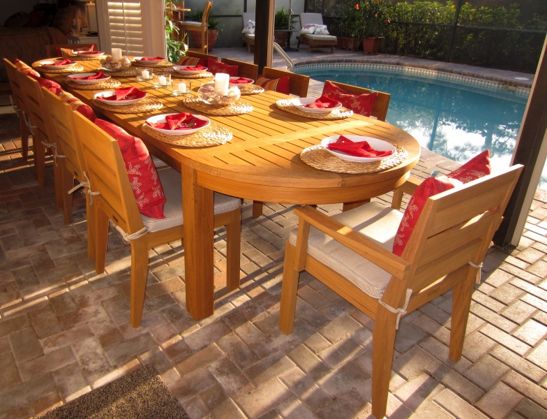 Bedrock Teak Oval Table